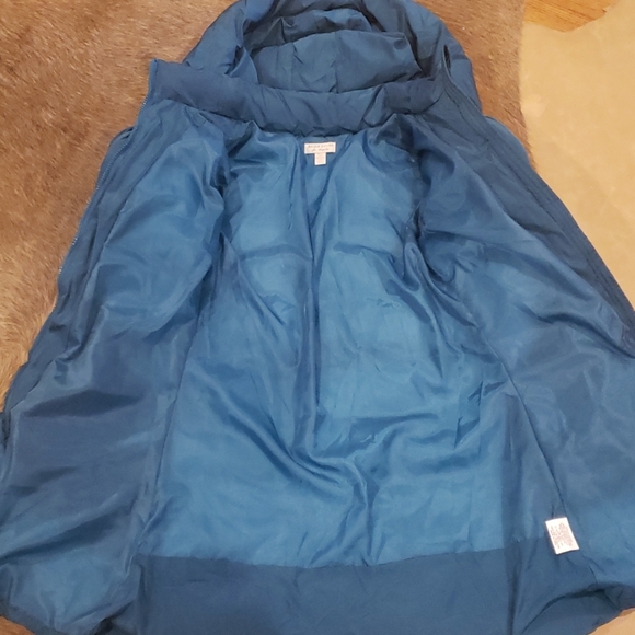 Winter puffer coat - Picture 2 of 3